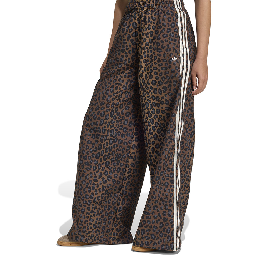 adidas-wmns-leopard-track-pants-jw7302 1